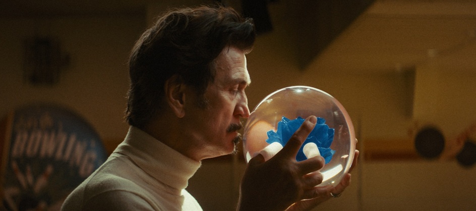 Barclays uses bowling to promote investing